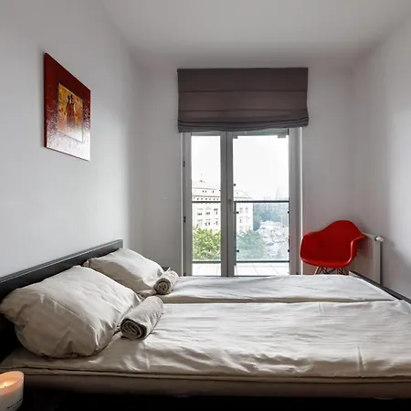 Golden - Two Bedrooms - Great Location&legnicka Apartment