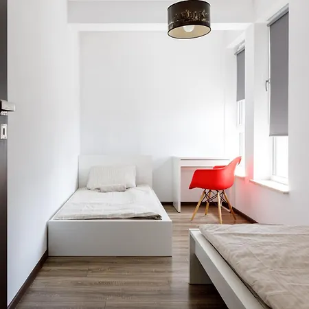 Golden - Two Bedrooms - Great Location&legnicka Apartment *