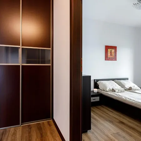 Golden - Two Bedrooms - Great Location&legnicka *