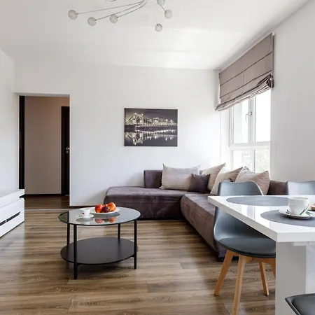 Golden - Two Bedrooms - Great Location&legnicka Wroclaw