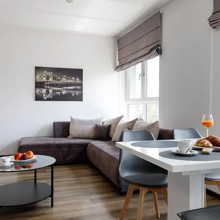 Golden - Two Bedrooms - Great Location&legnicka Apartment